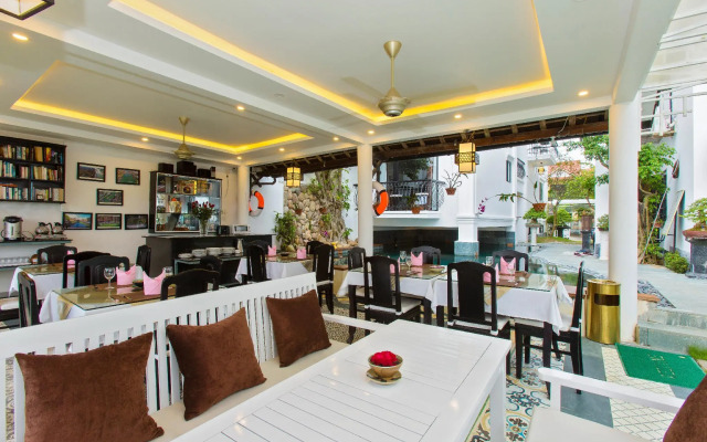 Riverside Impression Villa