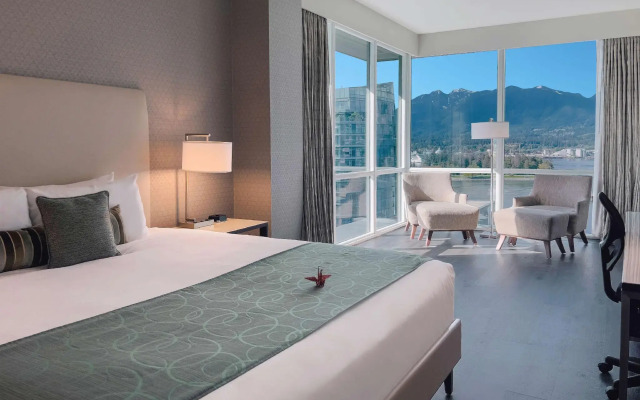 Coast Coal Harbour Vancouver Hotel by APA