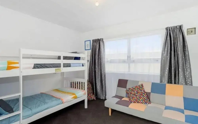 my pad' house  papamoa  Bay of plenty