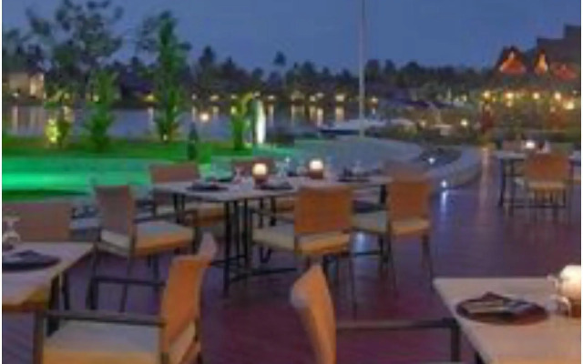 Radisson Plaza Resort & Spa