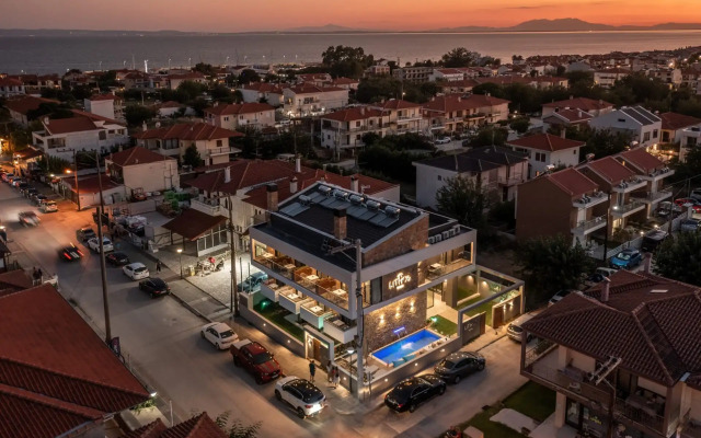 Lithos Suites Nikiti