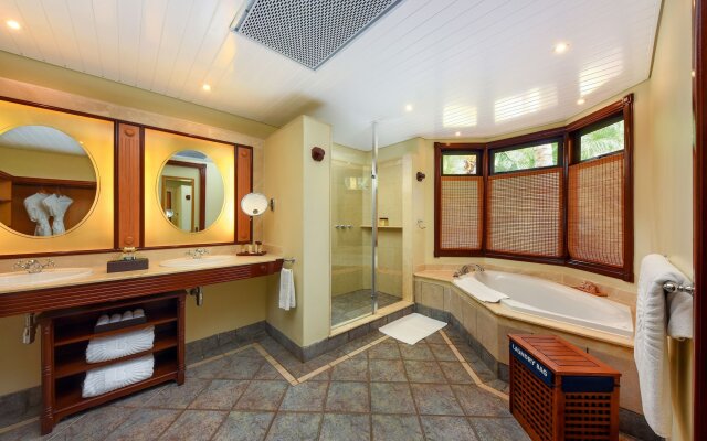 Dinarobin Beachcomber Golf Resort & Spa