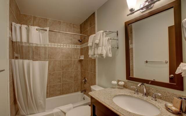 The Mammoth Creek Inn