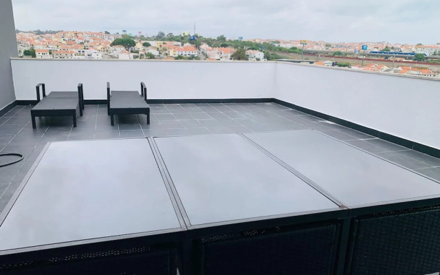 Modern Flat Near Lisbon
