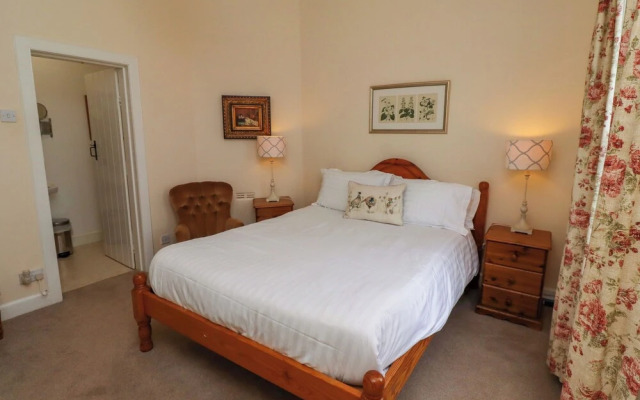 Armstrong Cottages No2