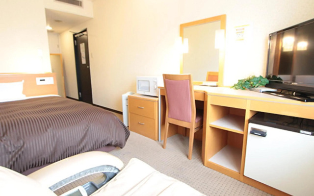 HOTEL LiVEMAX Yokohama Kannai
