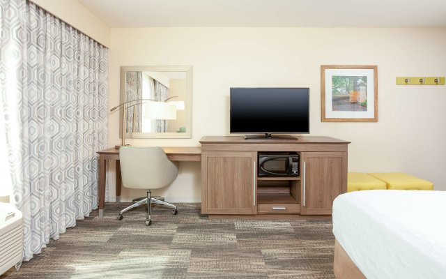 Hampton Inn & Suites Niles/Warren