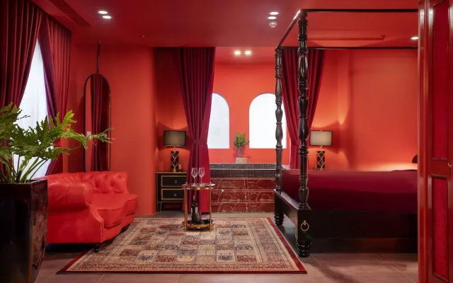 Jacayl Hotel