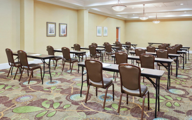DoubleTree by Hilton Brunswick