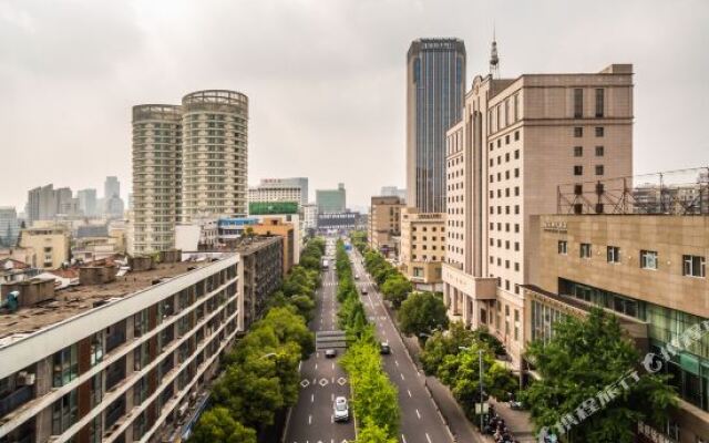 Baipinzhou Hotel