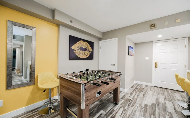 StripViewSuites at Jockey Club