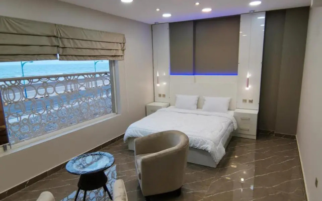 Marina Suhar Hotel
