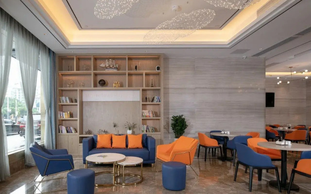 Kyriad Marvelous Hotel (Shenzhen Qinghu Metro Station)