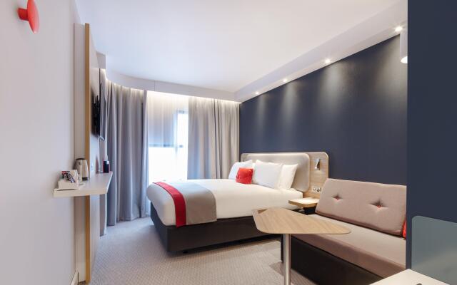 Holiday Inn Express Birmingham - City Centre by IHG