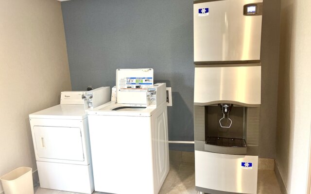 Holiday Inn Express Madison