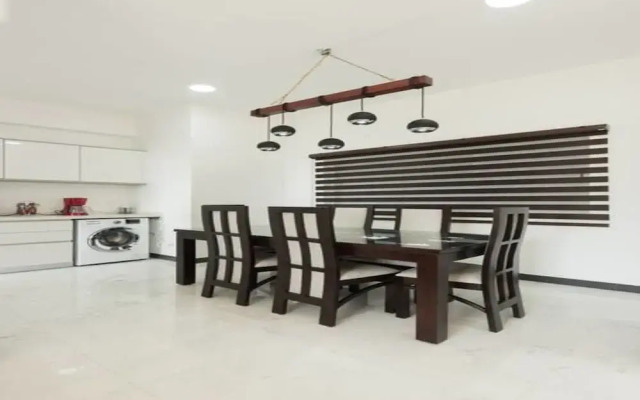 Fully Furnished 2 Bedroom Apartment with Sea View