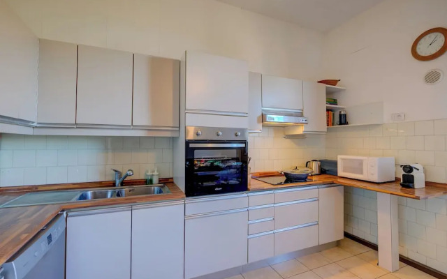 Blooming Villa Cos Lake View