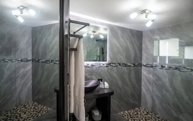 Villa Roca Boutique Resort & Suites-ADULT ONLY