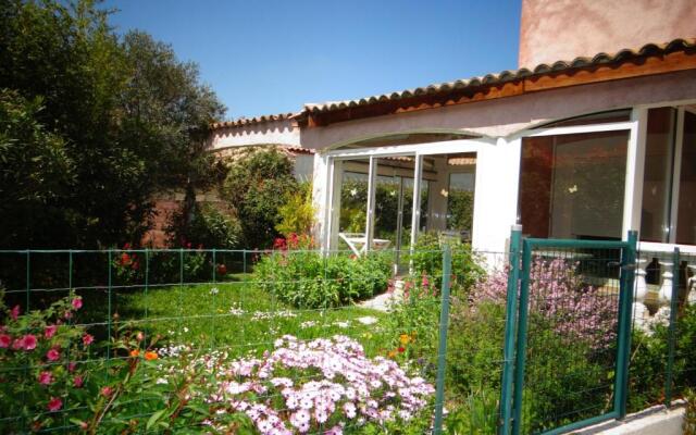 BELLE VILLA, 5 CHAMBRES à 5 min, en voiture, de CARCASSONNE