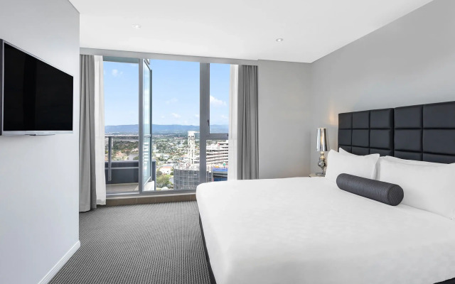 Meriton Suites Broadbeach, Gold Coast