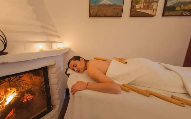 Hosteria Hacienda Pinsaqui
