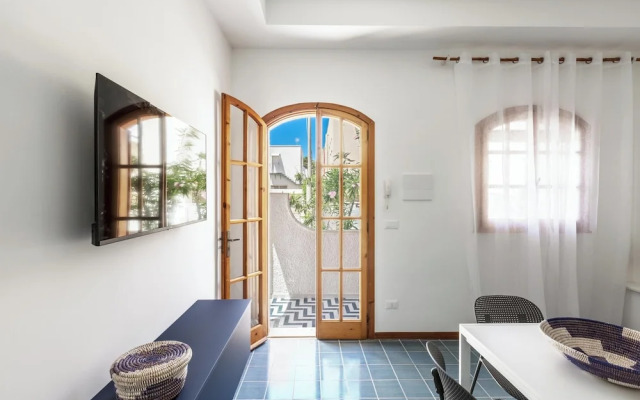 4019 Villetta Biancamare by Barbarhouse