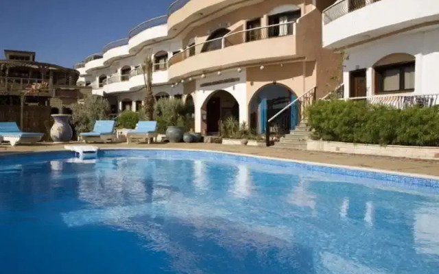 Coral Coast Hotel