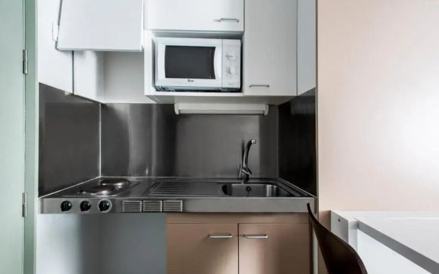 Residencia Universitaria Resa Roberto de Nobili