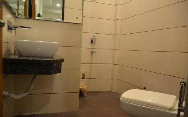 OYO Rooms Railway Station Exit Gate