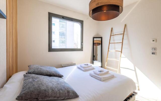 Apartment for 2 600 meters from the lake