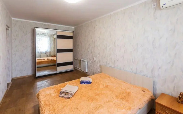 Apartments on Kubanskaya street 21 building 1