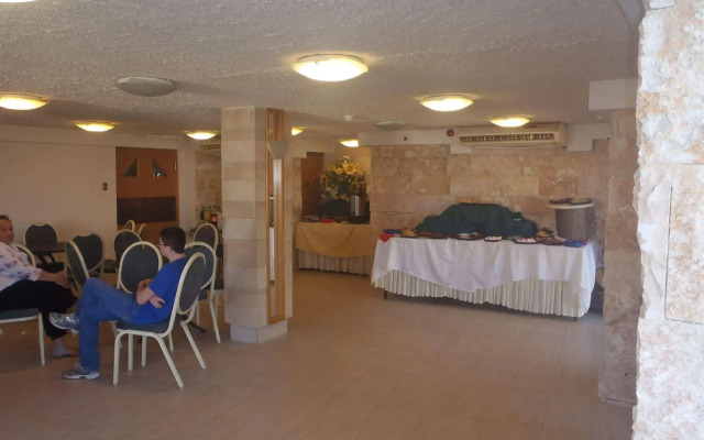 Hotel Marom