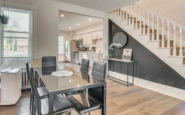 Stay & Play in Dtwn Stroudsburg: Updated Townhouse