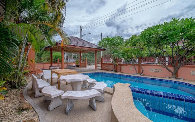 Baan Muang Pool Villa