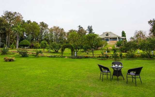 V Resorts Delhi Farm Stay