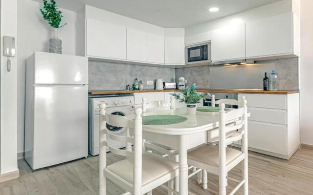 Ocean View Suite with Pool, 2 min beach