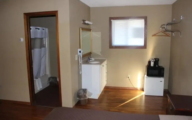 Eastwood Inn Of Wadena