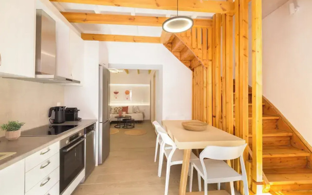 Old Town Charm-Cozy 2BR with Rooftop