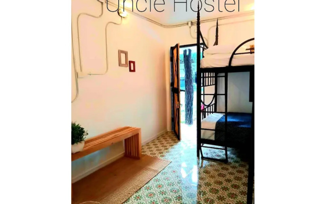 Uncle Hostel