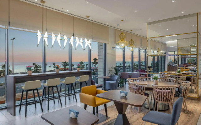 Hampton By Hilton Kuwait Salmiya