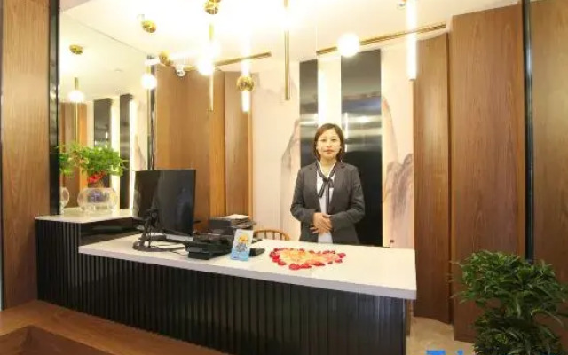 Man Yue Miao Xiang Hotel