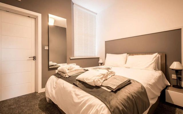 Aaron Wise Serviced Apartments