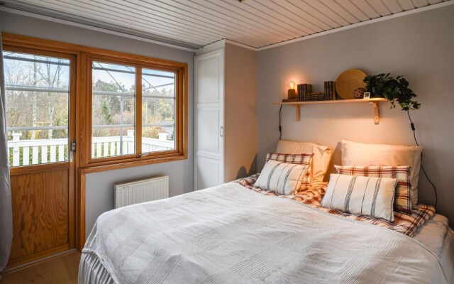 Nice Home in Brastad With 2 Bedrooms and Wifi