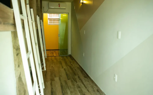 Hostel House Santinho