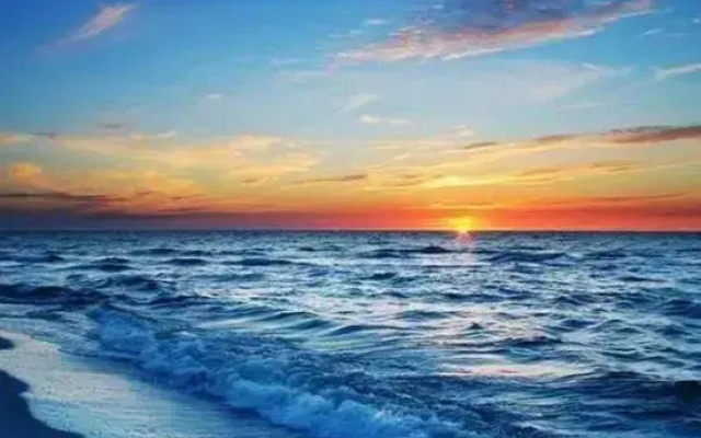 First sea view holiday apartment