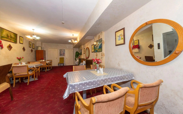 Ista Palace Hotel
