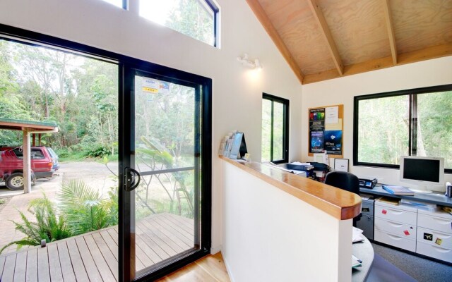 Planula Bed & Breakfast Retreat
