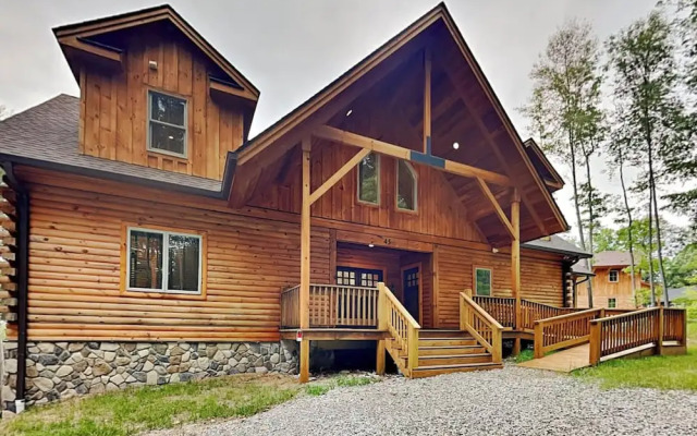 Fortune Mountain Retreat