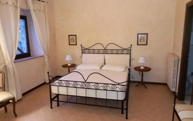 Casale Montemoro With Pool