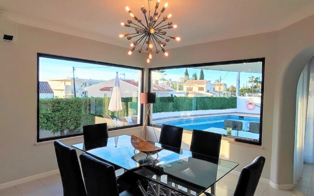 Villa Cristina 17 - Private Pool - 500m from the beach